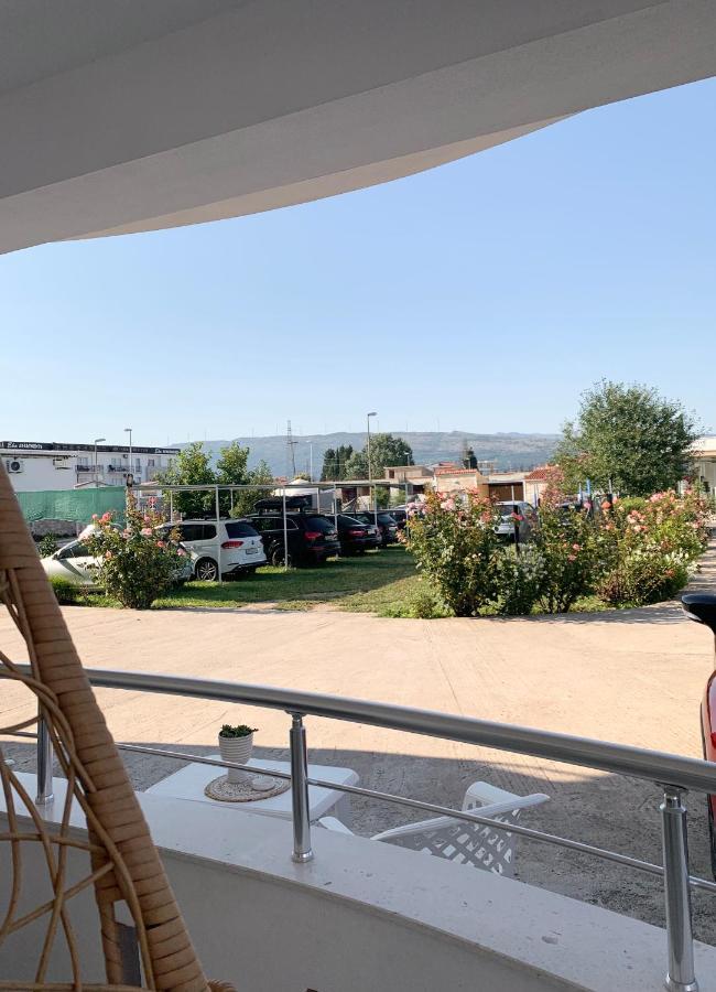 Apartmens Xhenis Lux Ulcinj Exterior photo
