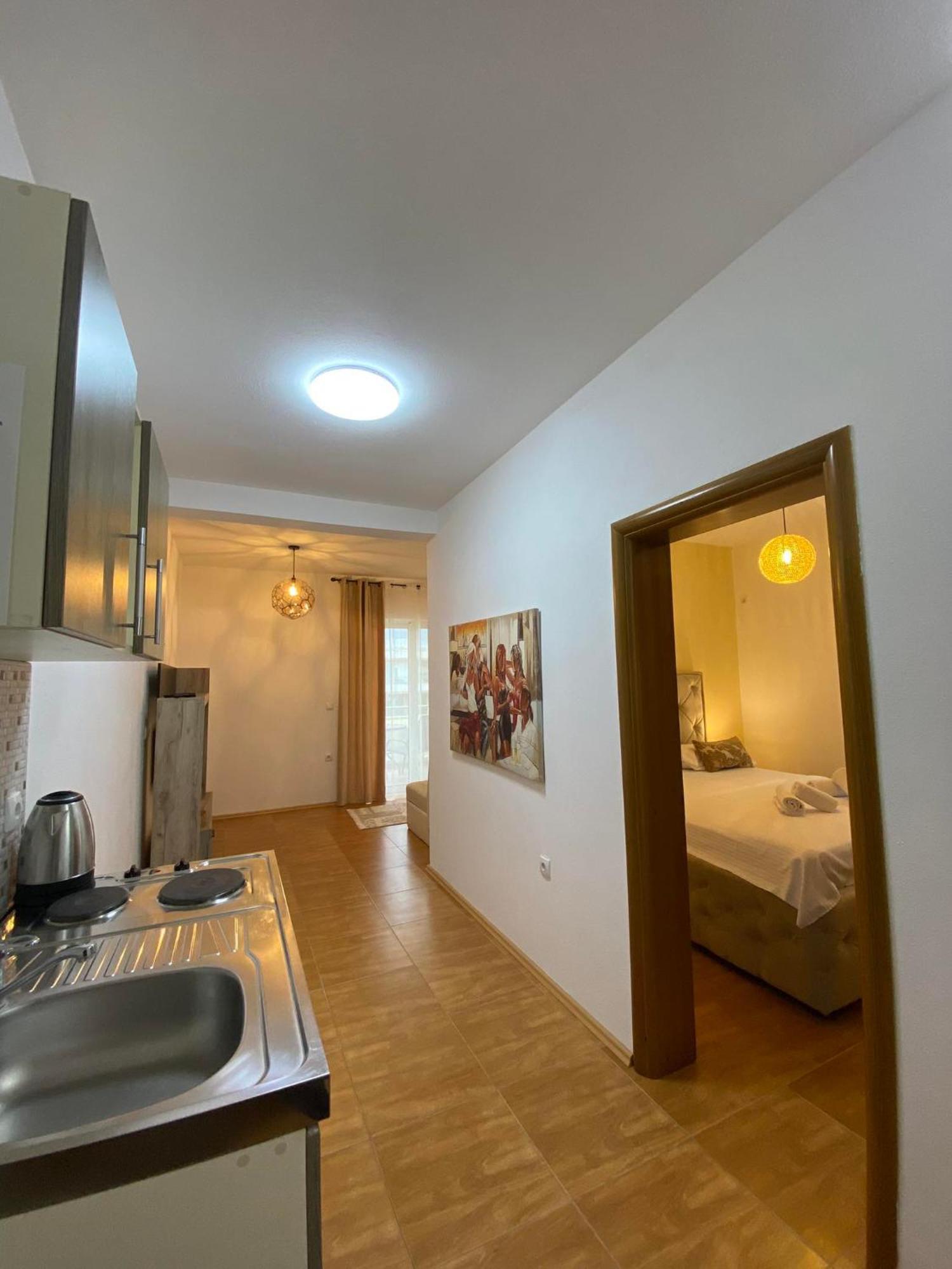 Apartmens Xhenis Lux Ulcinj Exterior photo