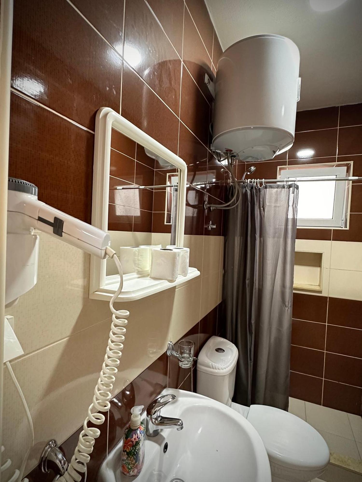 Apartmens Xhenis Lux Ulcinj Exterior photo