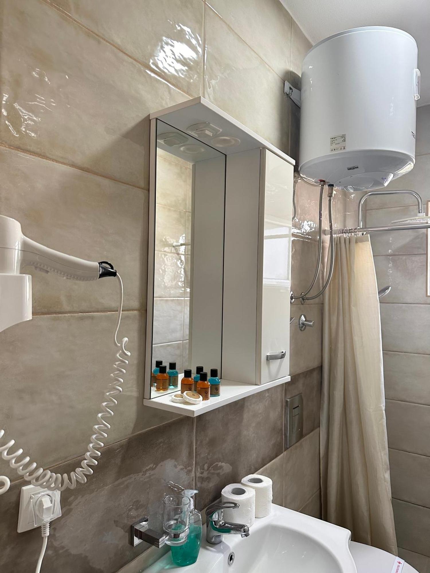 Apartmens Xhenis Lux Ulcinj Exterior photo