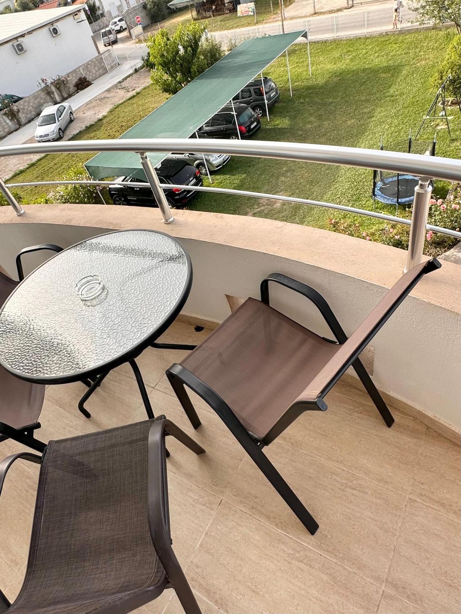 Apartmens Xhenis Lux Ulcinj Exterior photo