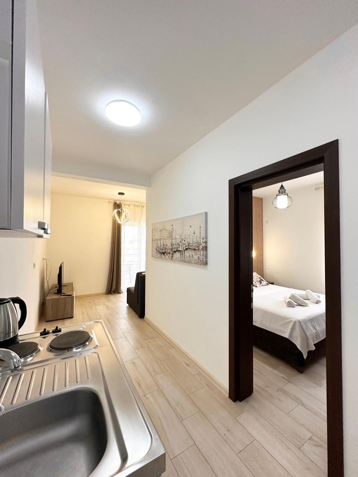 Apartmens Xhenis Lux Ulcinj Exterior photo