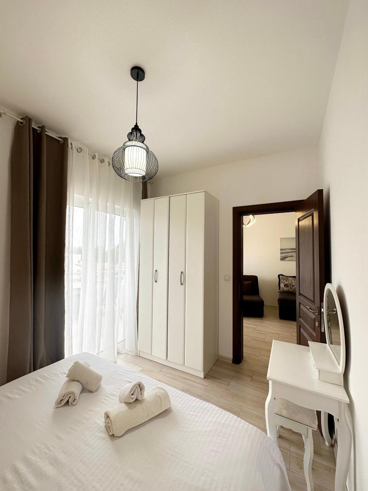 Apartmens Xhenis Lux Ulcinj Exterior photo